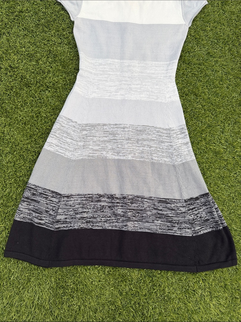 Philosophy Striped Ombre Midi Dress in White, Gray & Black - Picture 4 of 11